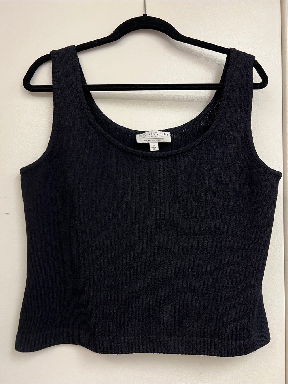 St. John Basics by Marie Gray Vintage Black Knit Scoop Neck Tank Top Shirt M